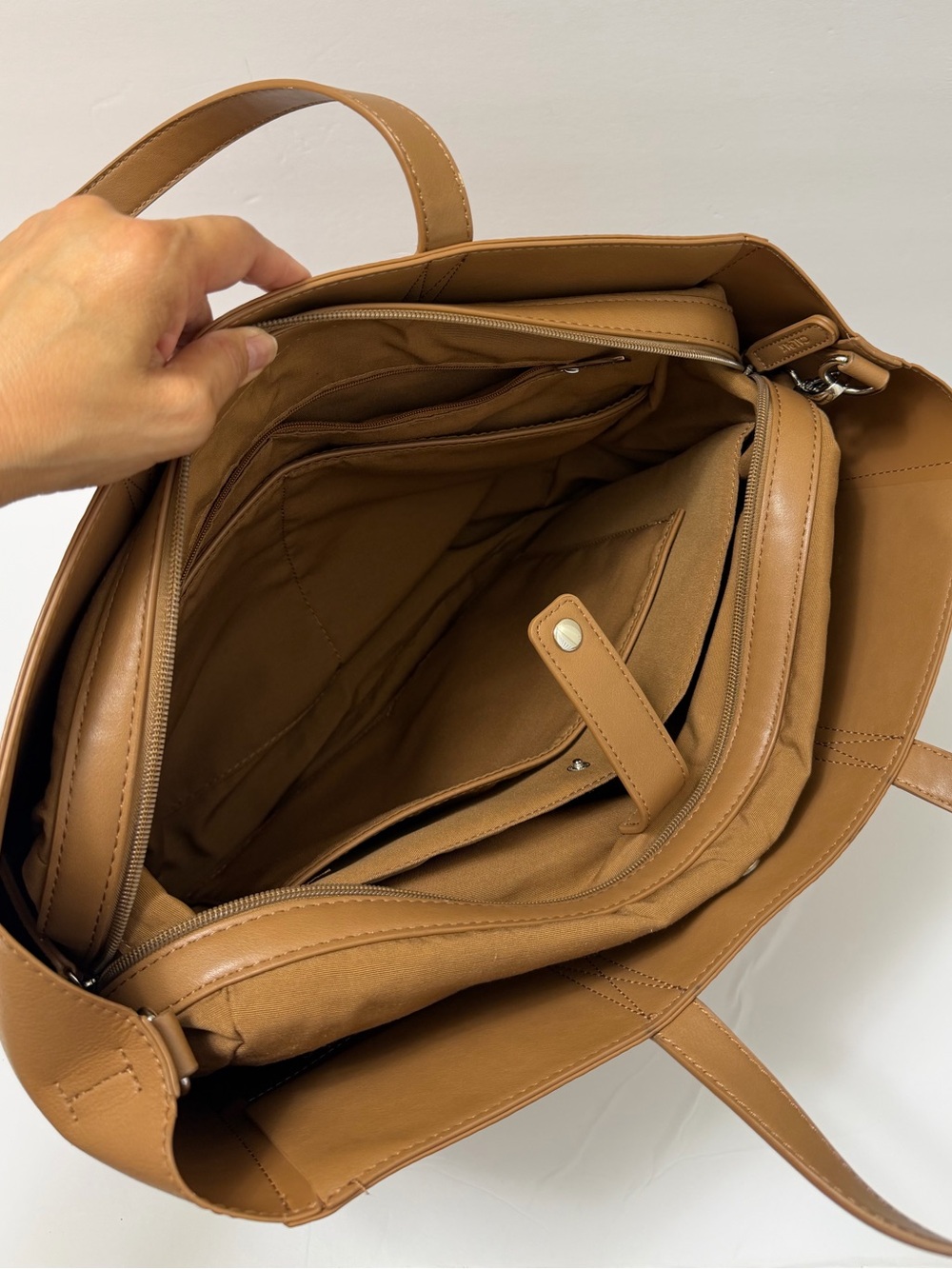 Calpak Haven 16” Laptop Tote Travel Bag Detachable Strap in Toffee - Picture 12 of 16
